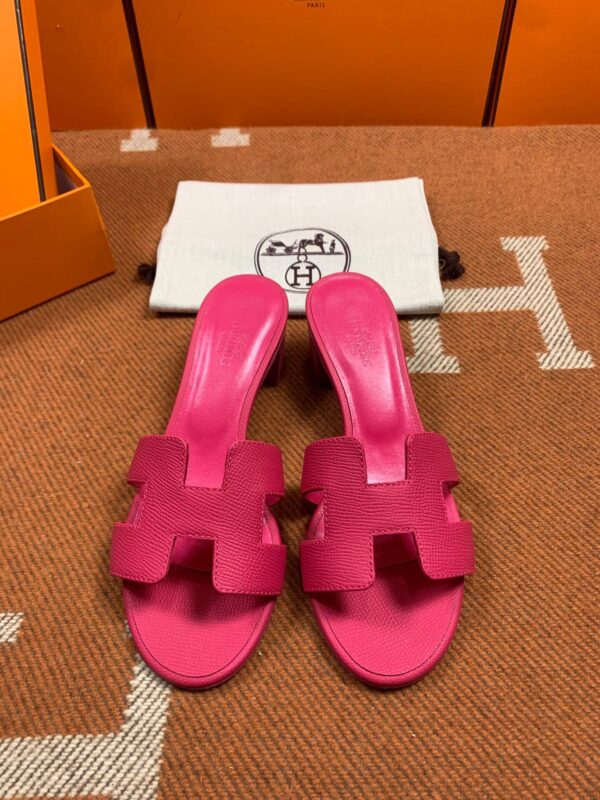 Hermes Oasis Sandals in Epsom (Fully Handmade)