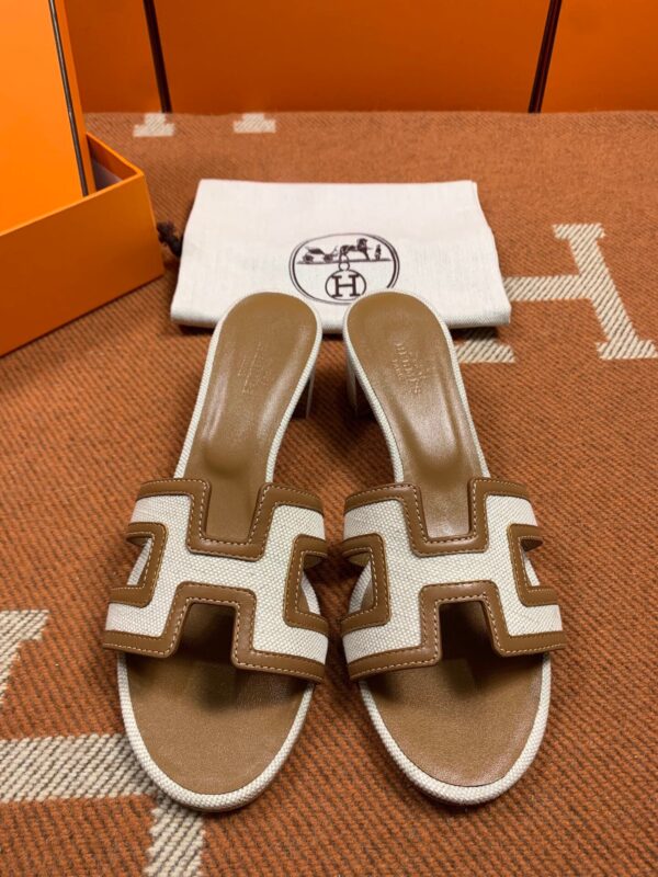 Hermes Oasis Sandals (Fully Handmade)