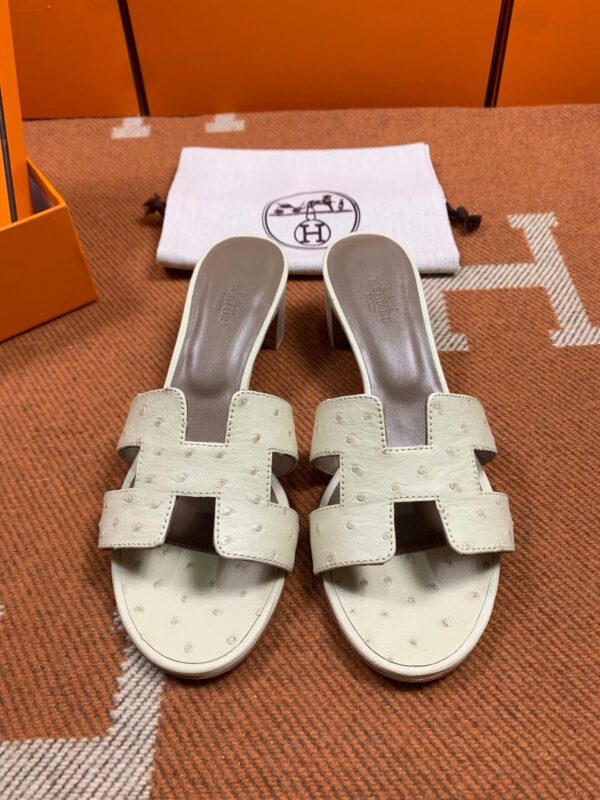 Hermes Oasis Sandals in Ostrich (Fully Handmade)