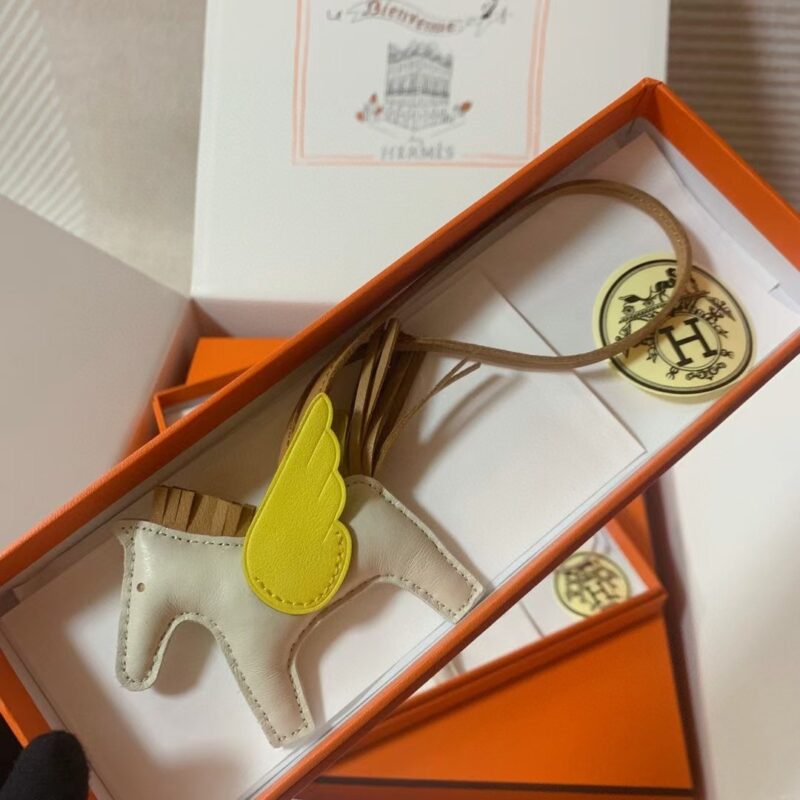 Hermes Rodeo PM Charm Milo Lambskin