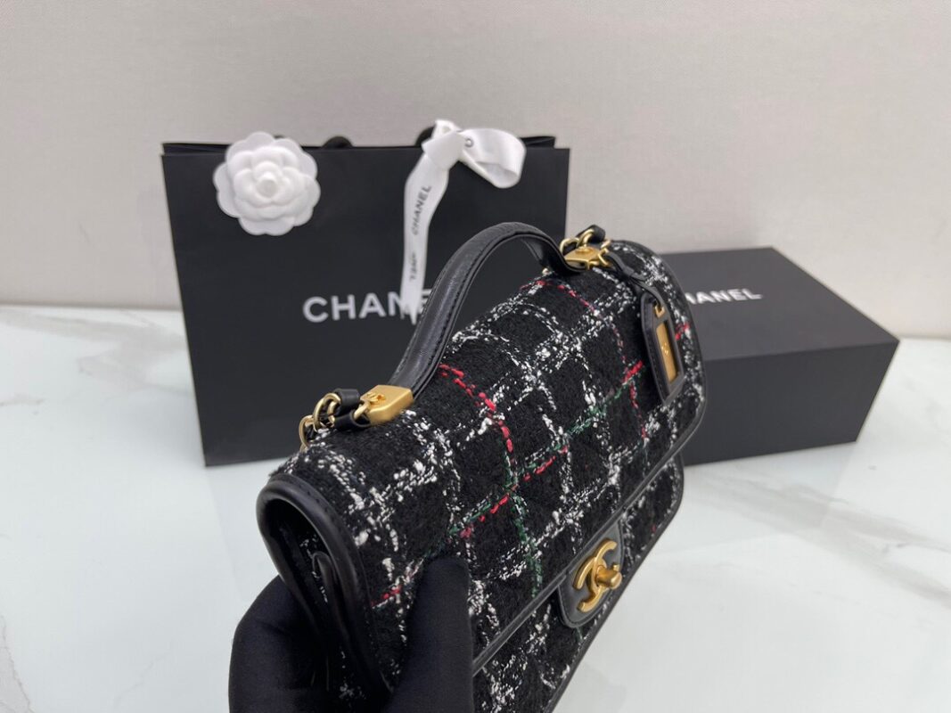 Chanel 22