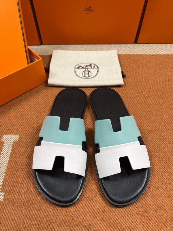 Hermes Men’s Sandals in Swift (Fully Handmade)
