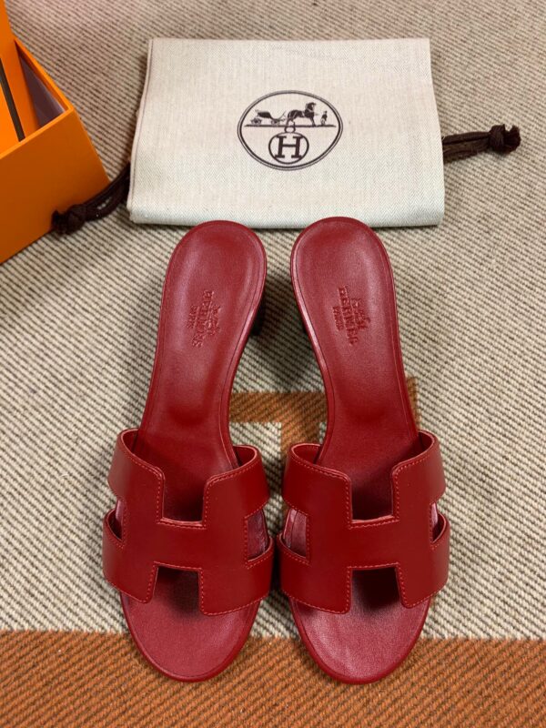 Hermes Oasis Sandals in Swift (Fully Handmade)