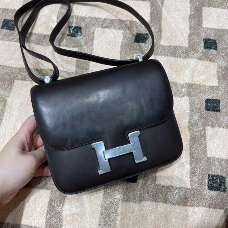 Constance 18 Barenia Noir