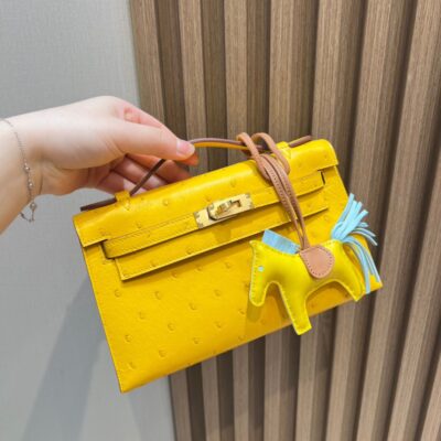 Kelly Pochette Ostrich in Lime