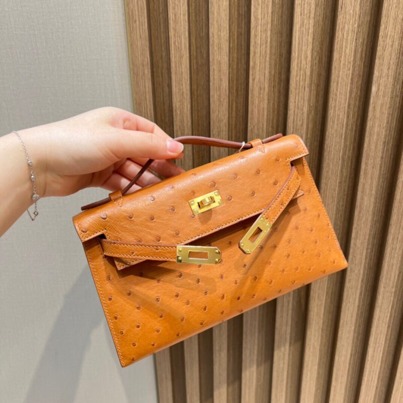 Kelly Pochette Ostrich in Golden Brown