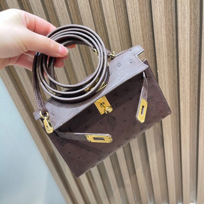 Mini Kelly Ostrich in Chocolat