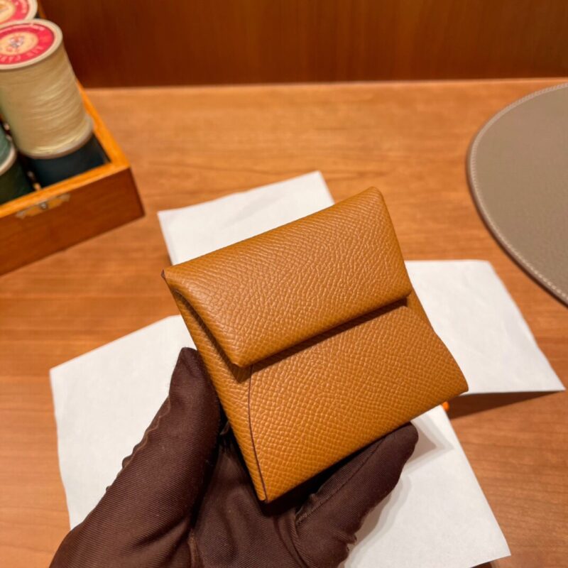 Small Purse 37 Gold Brown Classic Epsom Leather Coin