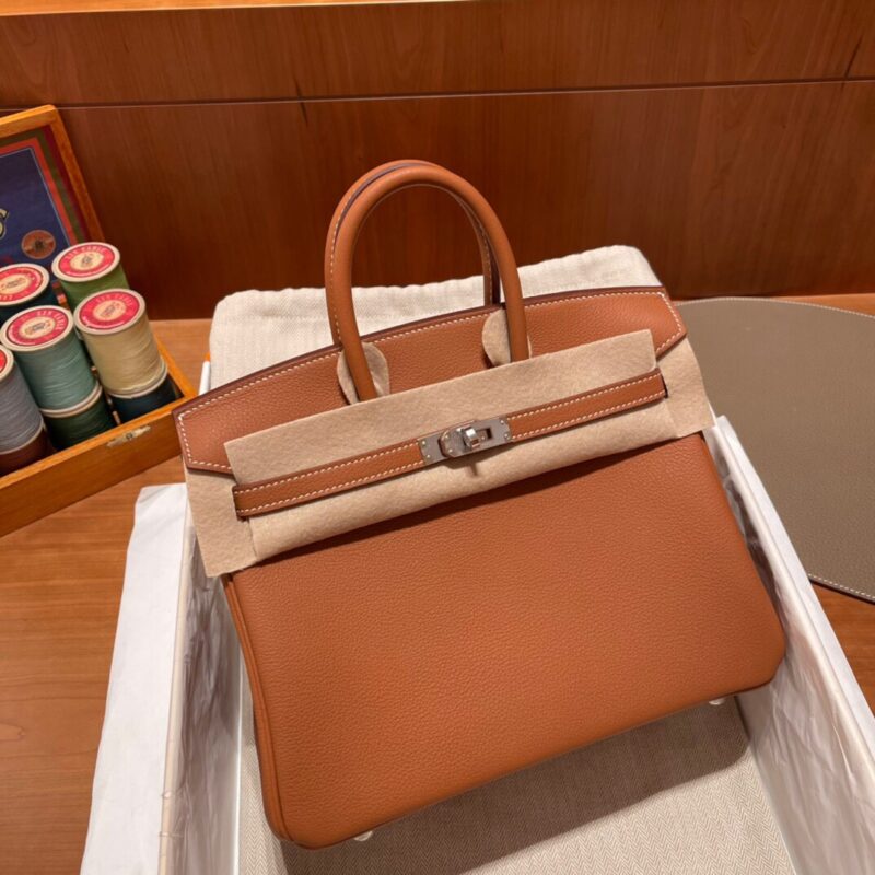 Birkin 25 Taurillon Nobillo in Golden Brown