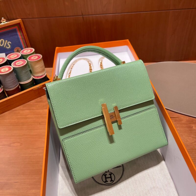 Cinhetic Mysore Goatskin in Vert Criquet