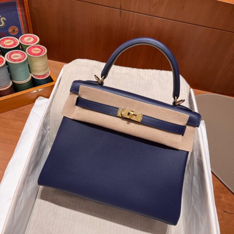 Kelly 25 Evercolor in Bleu Encre