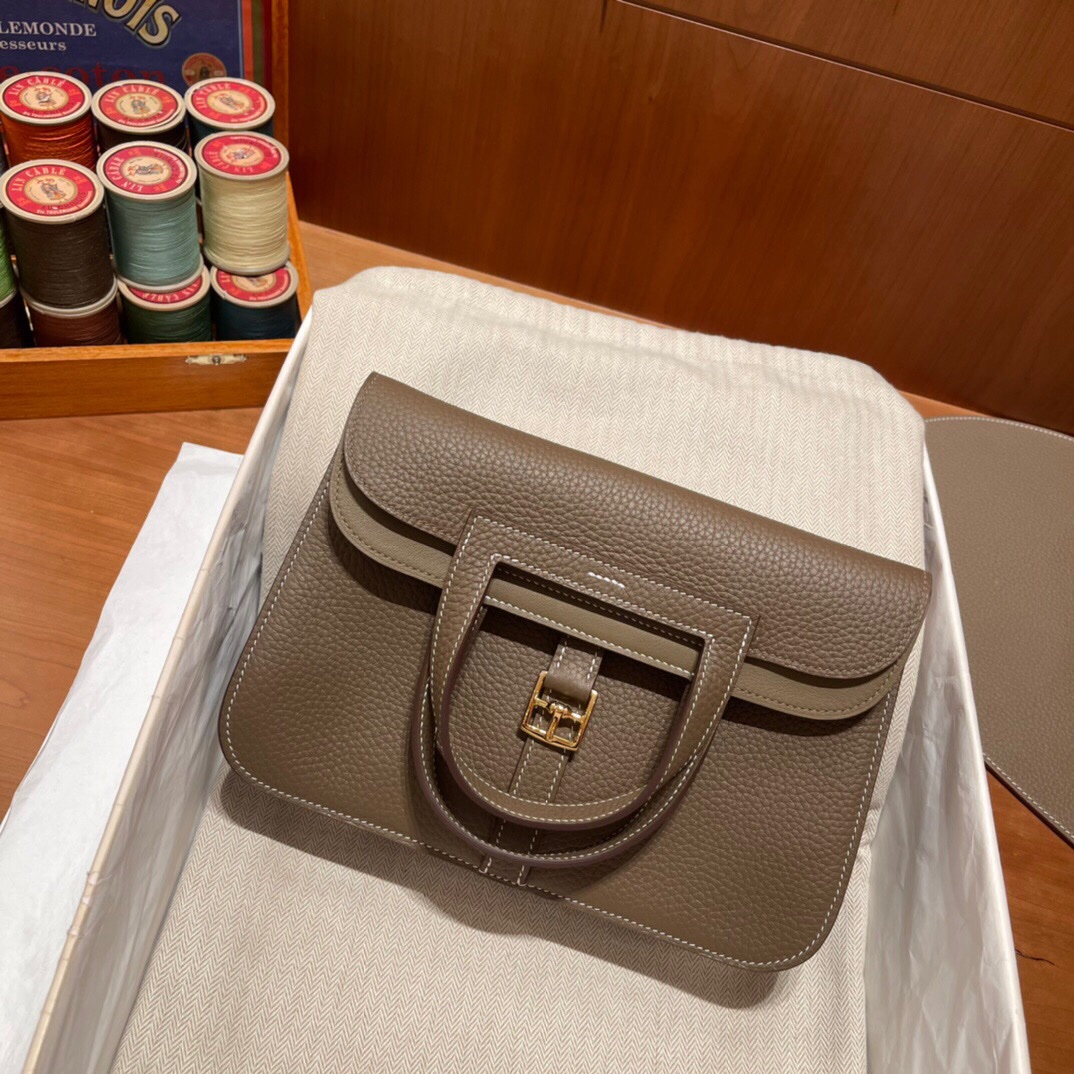 img_6124 Halzan 25 Clemence Etoupe Elephant Gray - Image 1