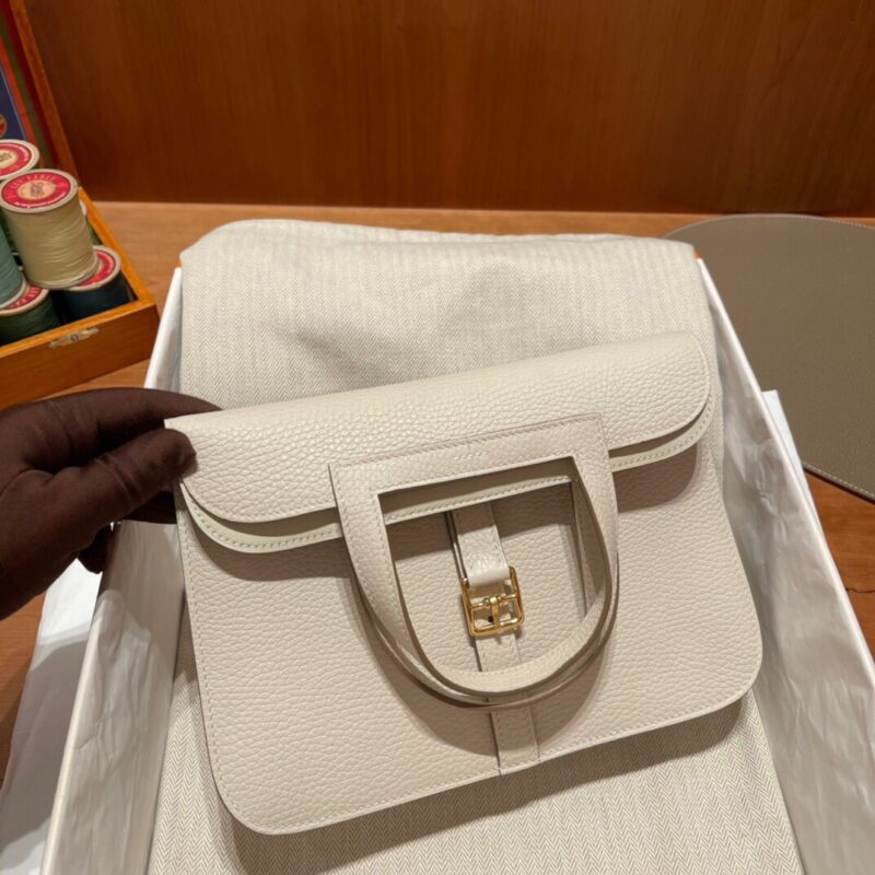 Halzan 25 Clemence in Craie