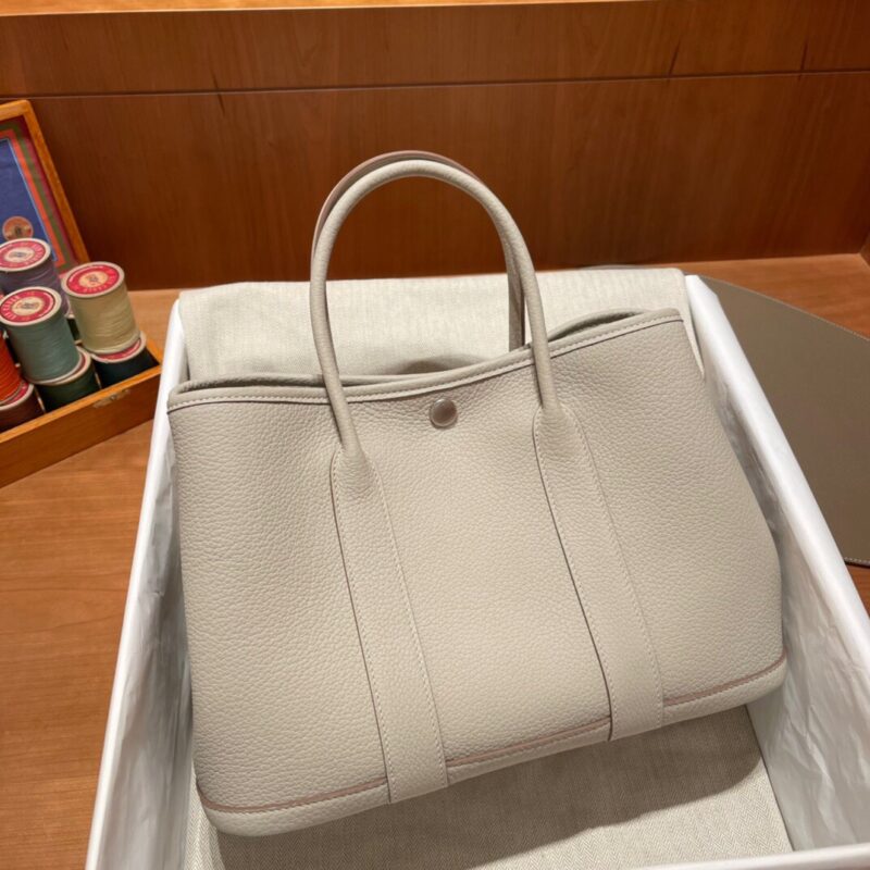 Garden Party 30 Negonda in Beton