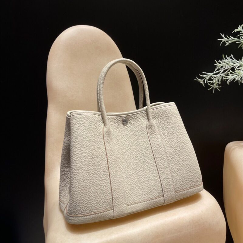 Garden Party 30 Negonda in Beton