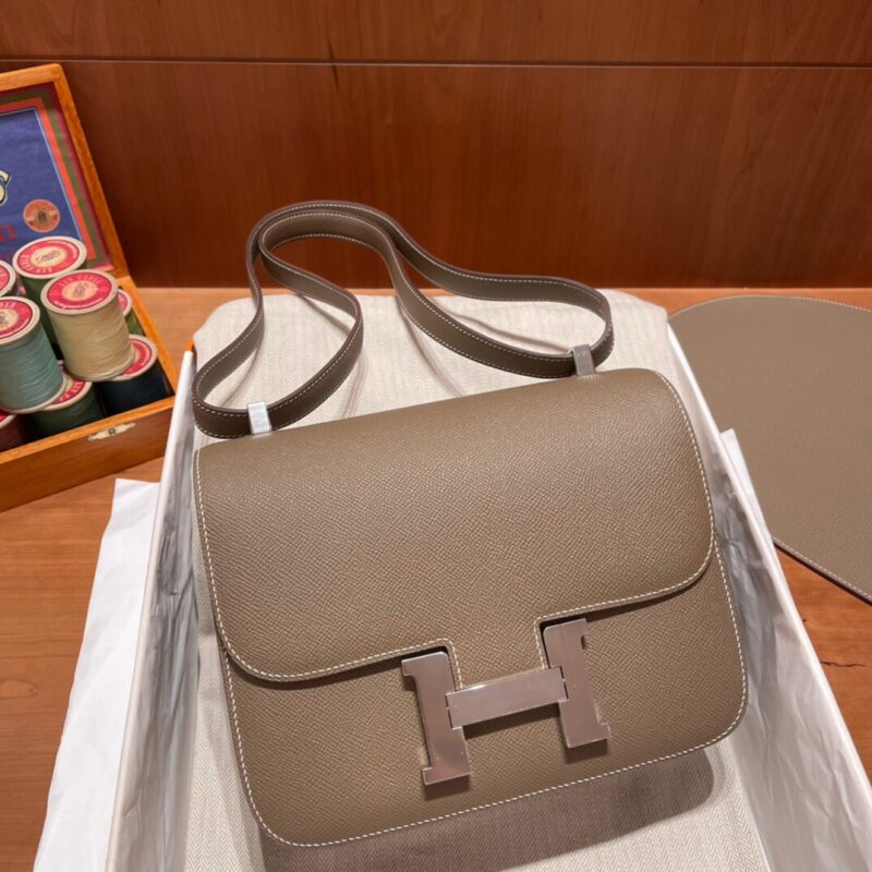 Constance 24 Epsom Etoupe