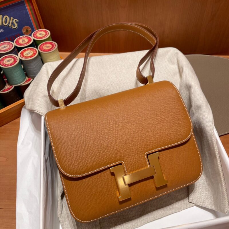 Constance 24 Epsom Golden brown