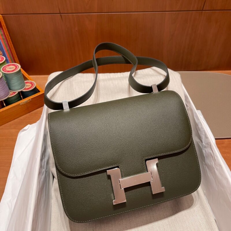 Constance 24 Epsom Vert de Gris