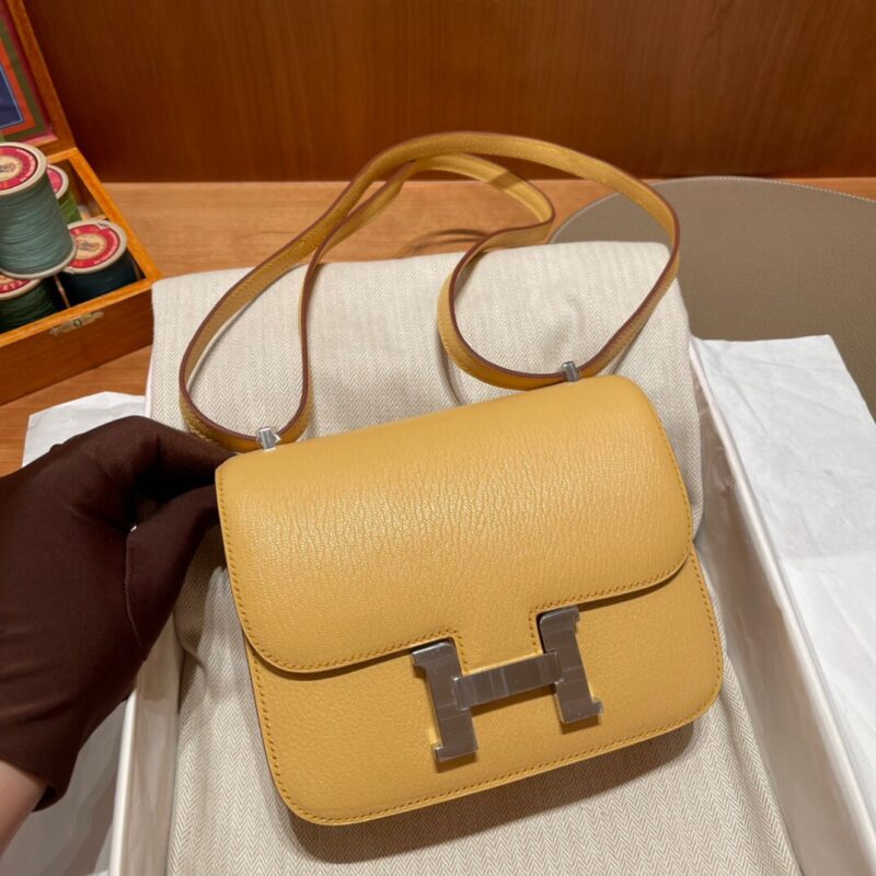 Constance 18 Chevre Mysore Jaune Ambre