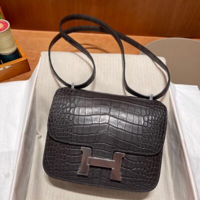 Constance 18 American Croco Gray Graphite