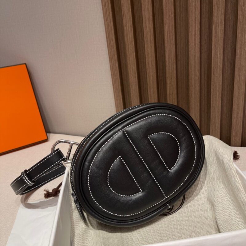 In The Loop Belt Bag Swift in Noir