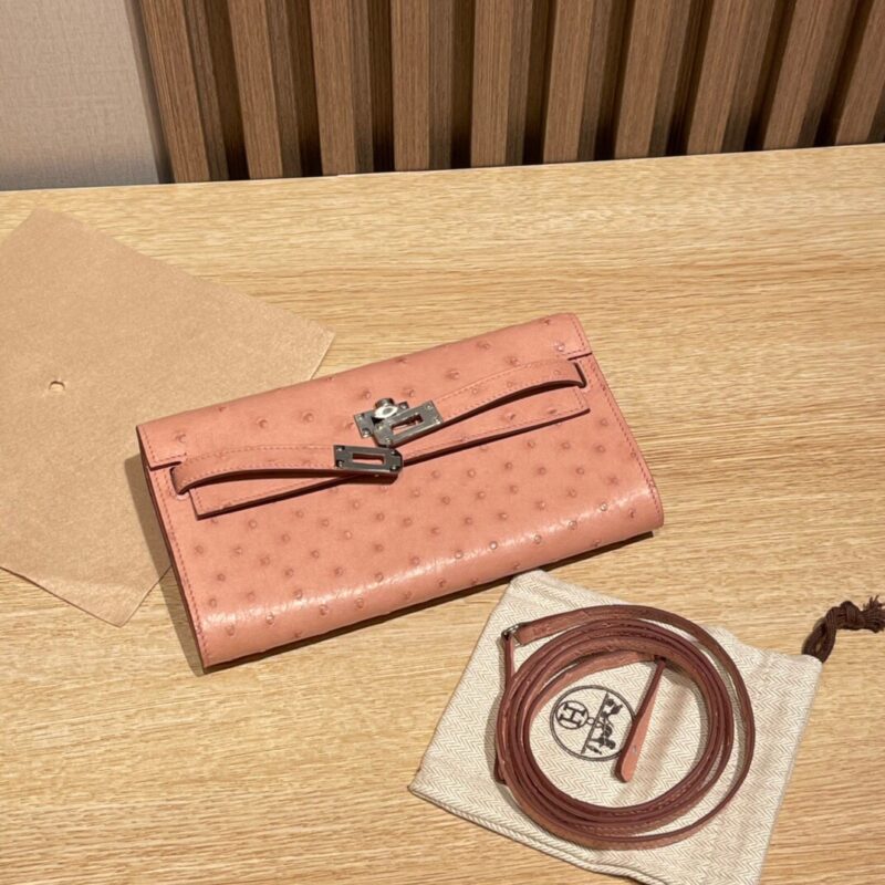 Kelly To Go in Ostrich