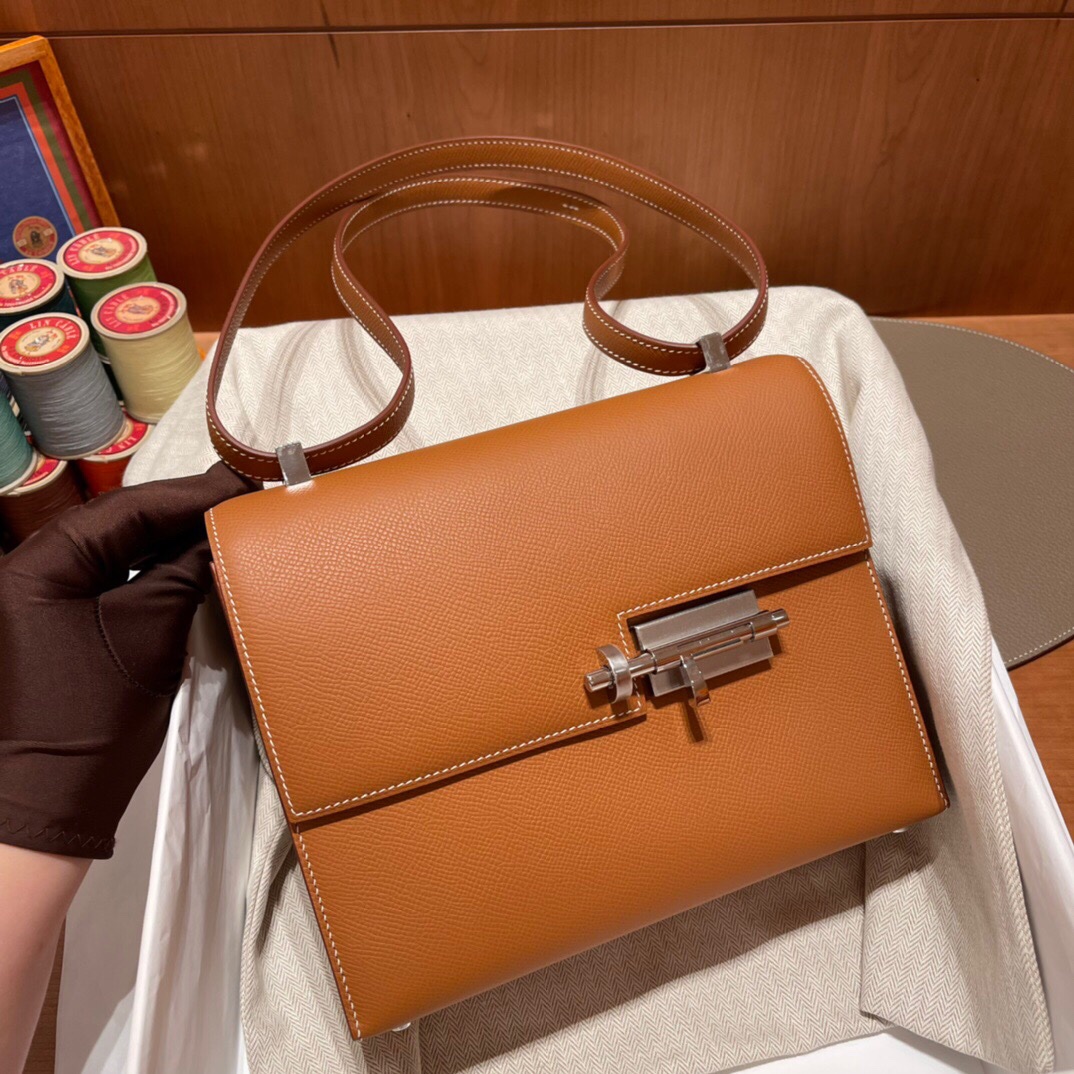 img_8456 Verrou 21 Epsom Golden Brown - Image 1