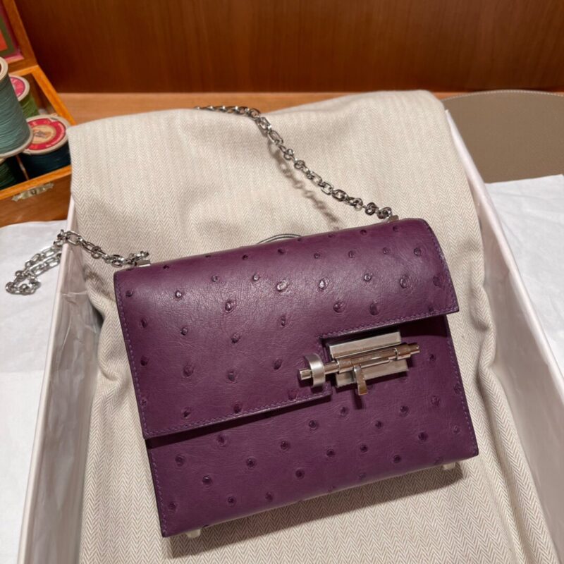 Verrou Mini in Anemone Ostrich