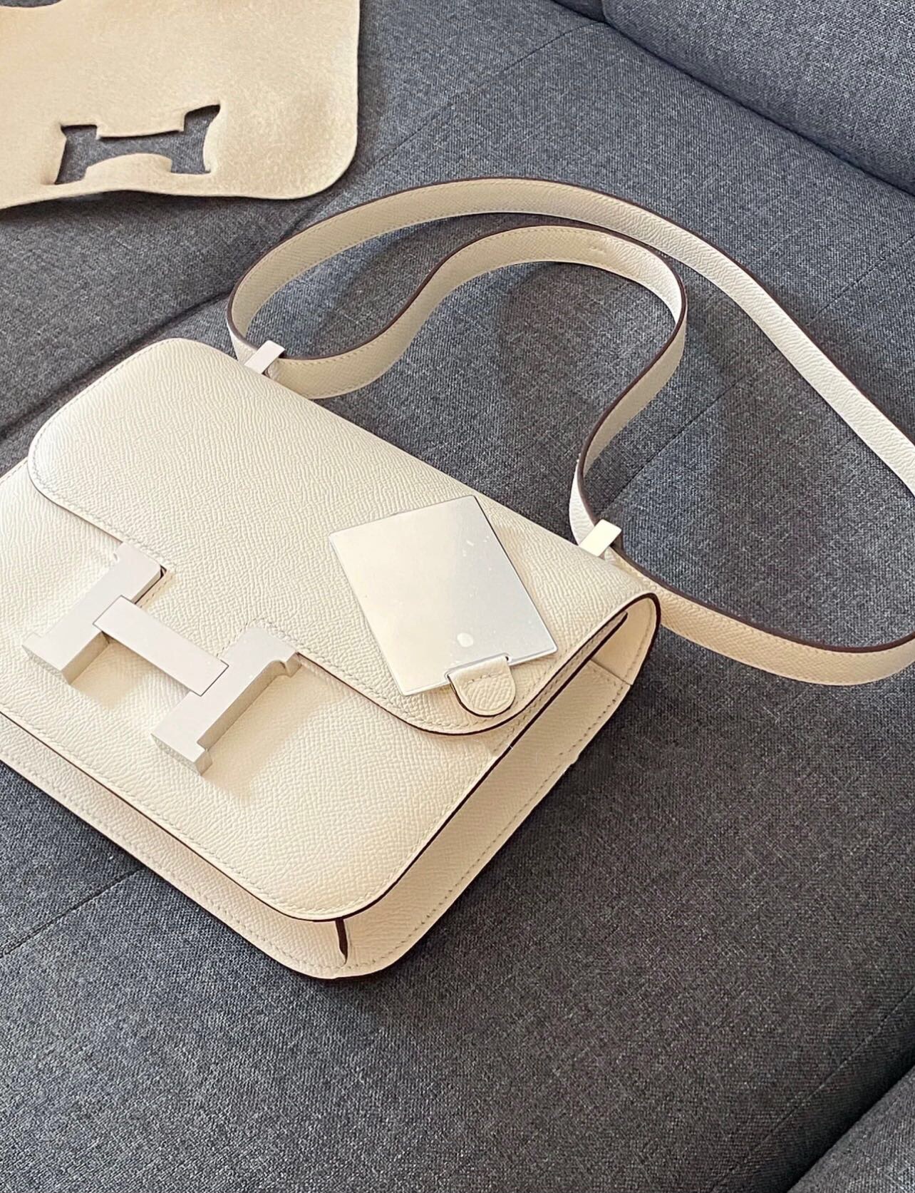 Constance 24 Swift Noir - Image 4