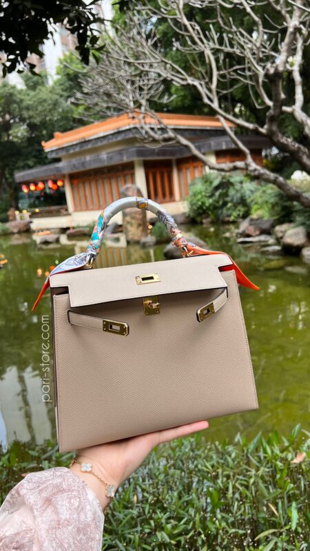 Kelly 25 Epsom in Beton