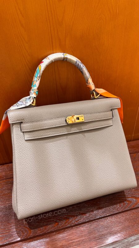 Kelly 25 Epsom in Beton