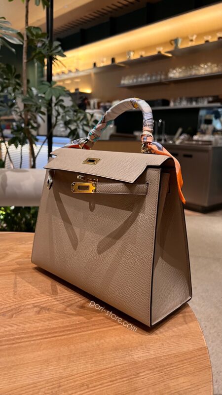 Kelly 25 Epsom in Beton