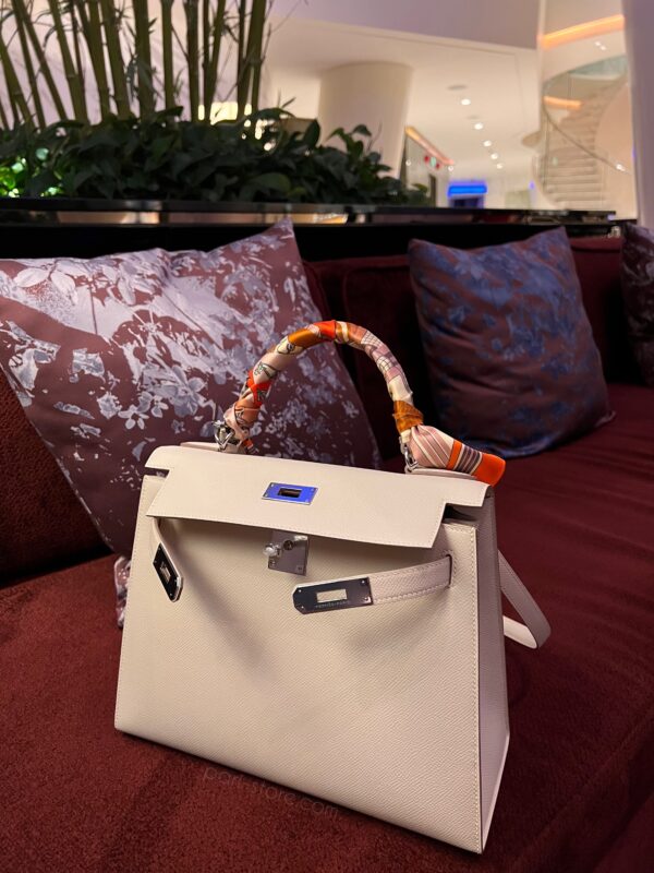 Kelly 25 Epsom in Craie