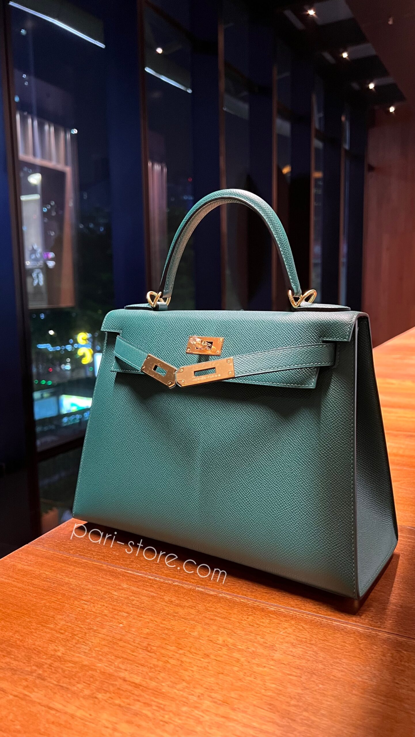 photo-output Kelly 28 Epsom in Vert Verone - Image 1