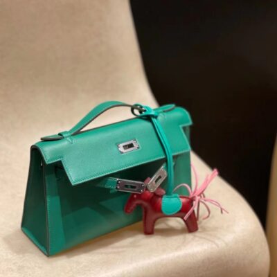 Kelly Pochette in Vert Foncè Swift