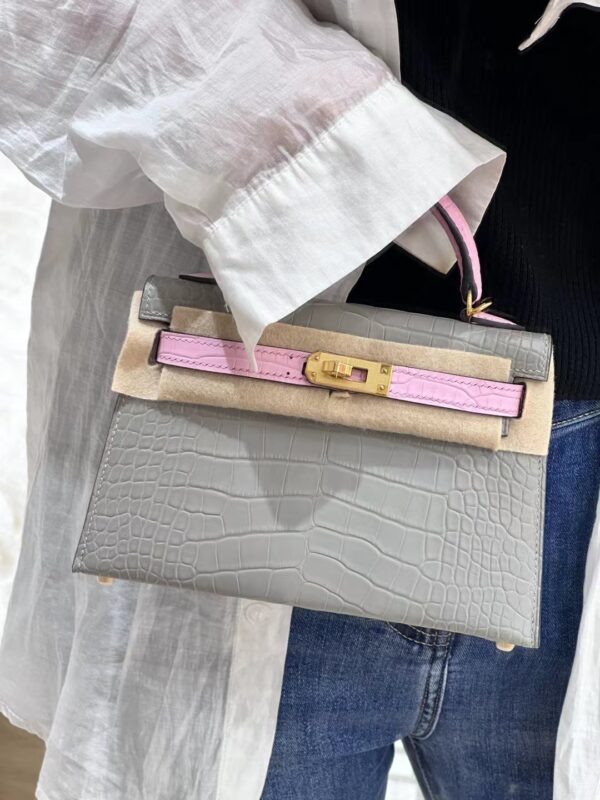 Mini Kelly in Matte Grey&Rose Sakura Crocodile