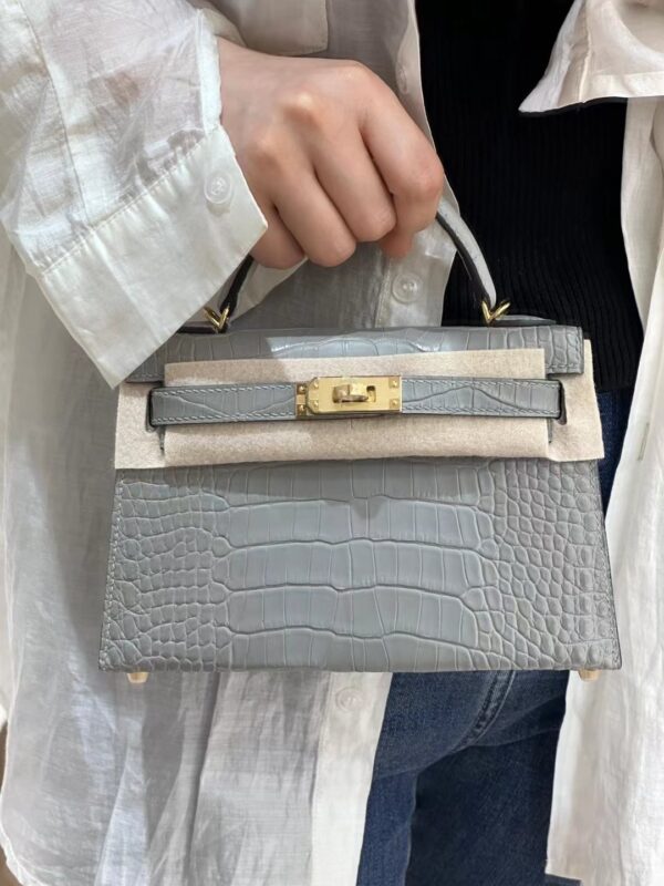 Mini Kelly in Grey Crocodile