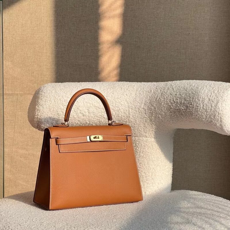 Kelly 28 Epsom Golden Brown