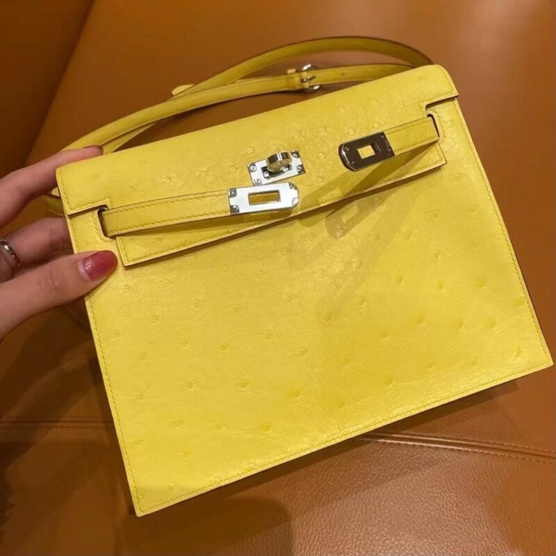 Kelly Danse Ostrich in Jaune Poussin