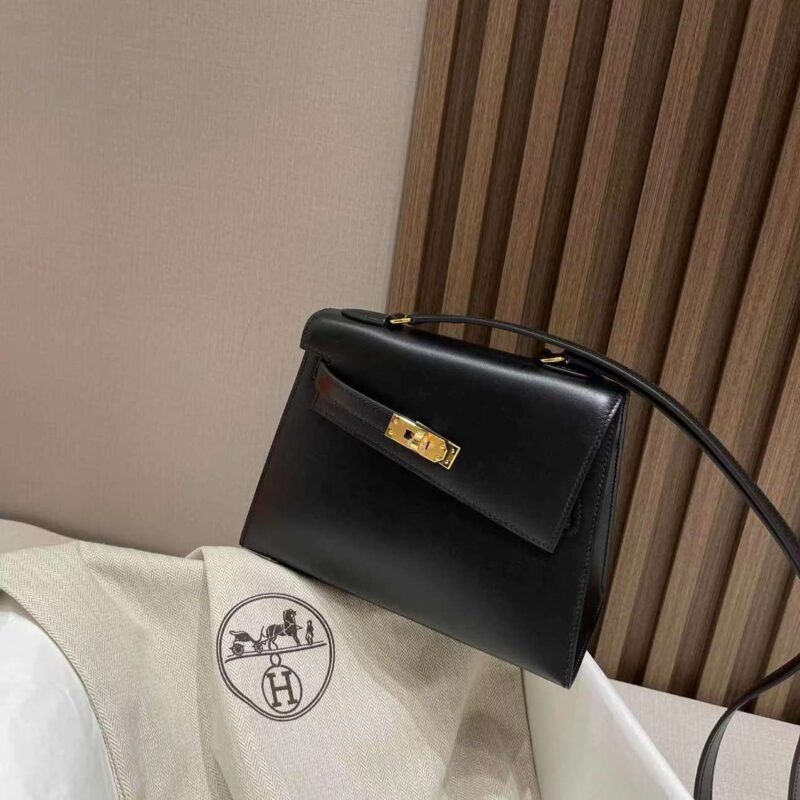 Kelly Desordre Box in Noir