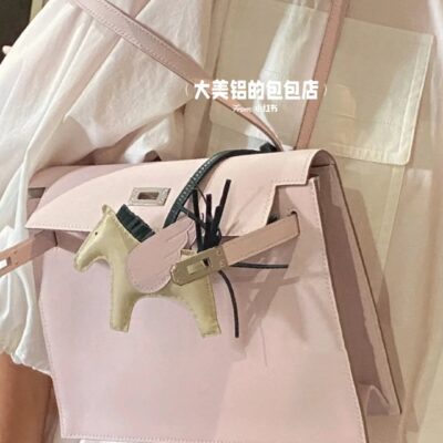 Kelly Danse Swift in Rose Sakura