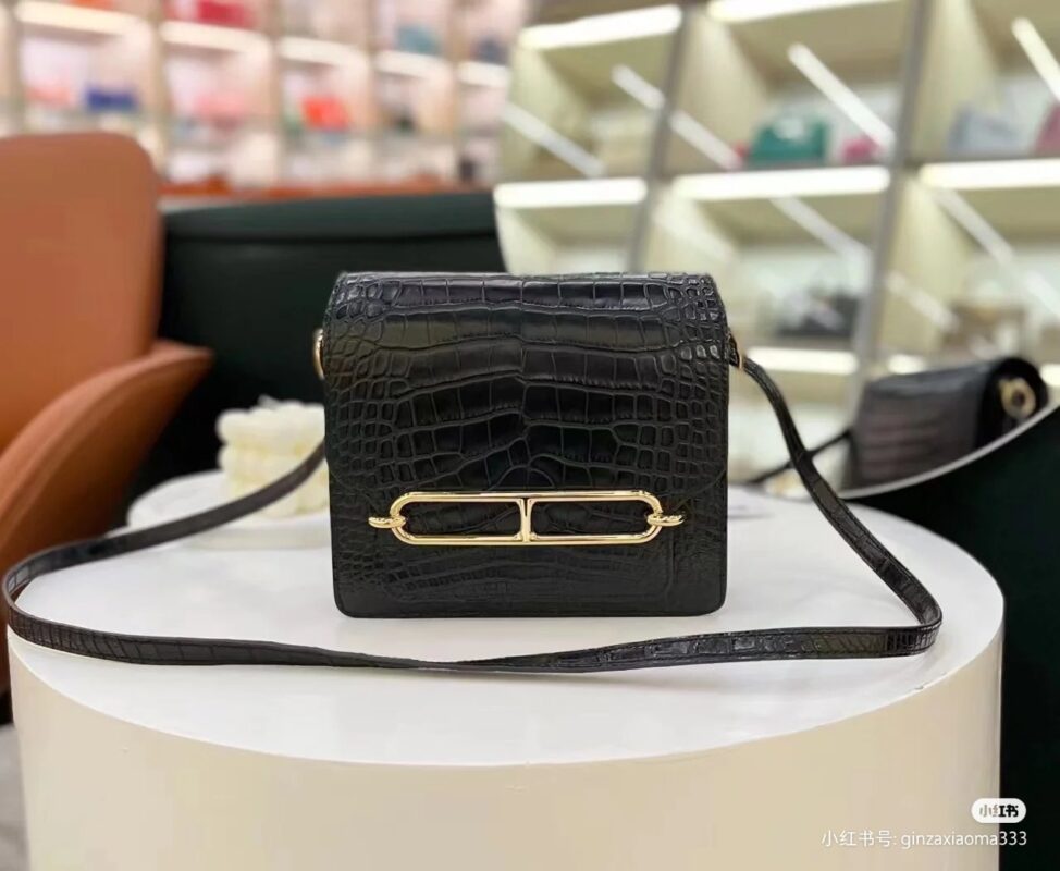 Roulis Matte Mini Crocodile in Noir