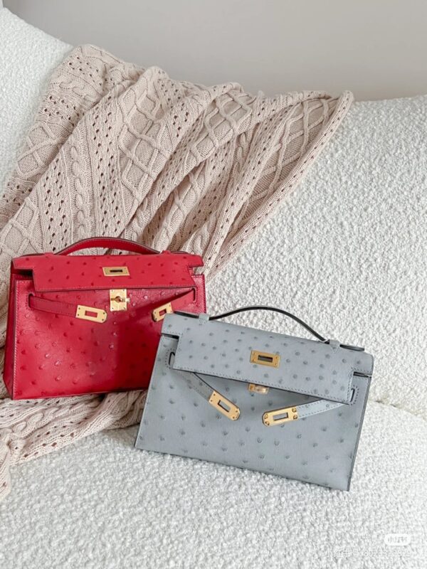 Kelly Pochette Ostrich in Glacier Blue