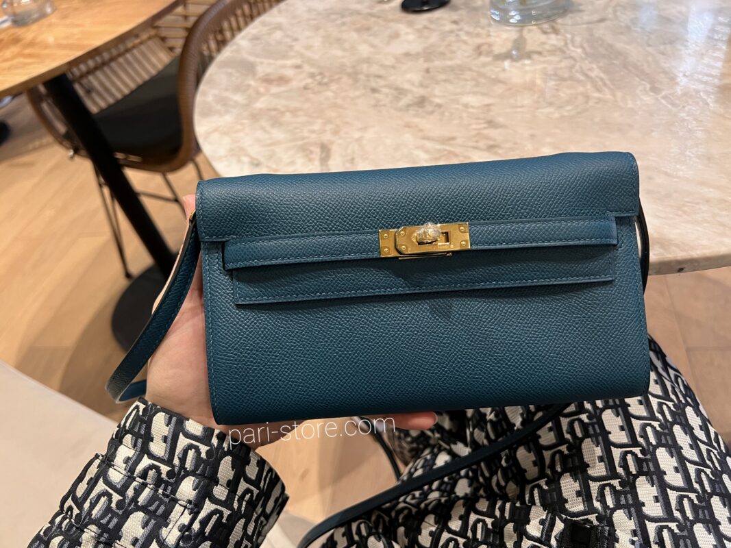 Kelly To Go WOC Epsom in Bleu Bosphore