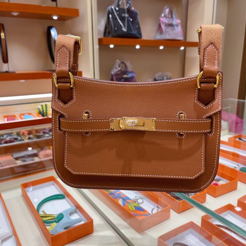 Jypsiere Mini in Golden Brown Evercolor