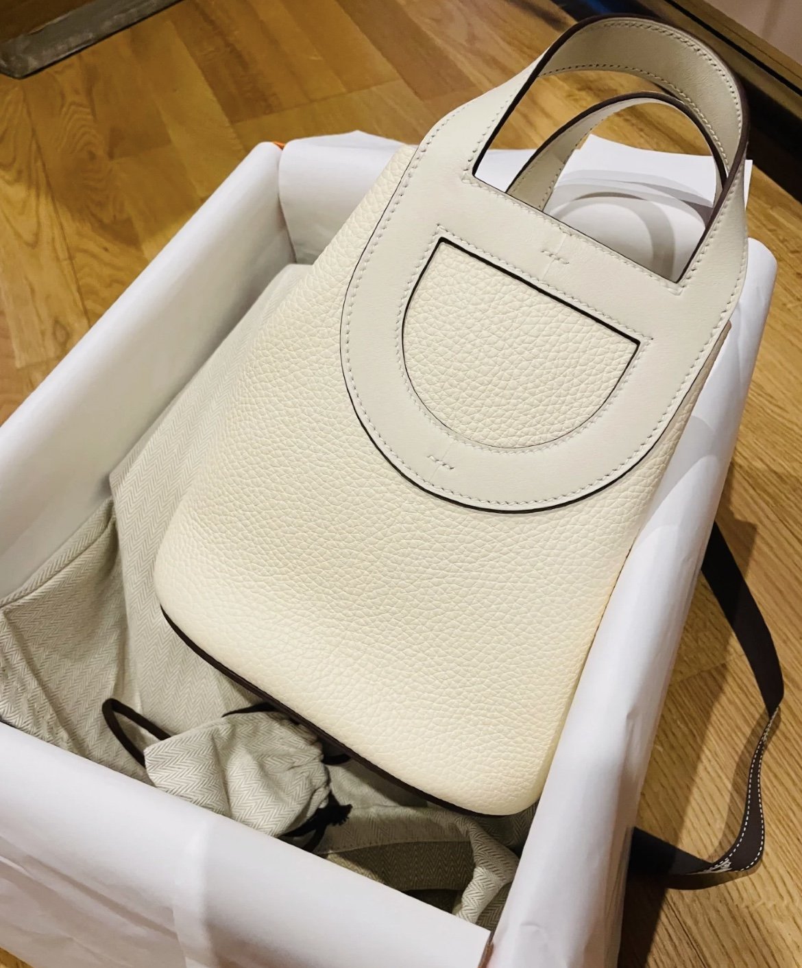 1000013794.jpg Hermes In-The-Loop 18 Nata Clemence - Image 1