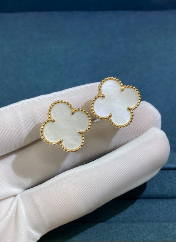 Large White Shell Clover Ear Patches, Gold