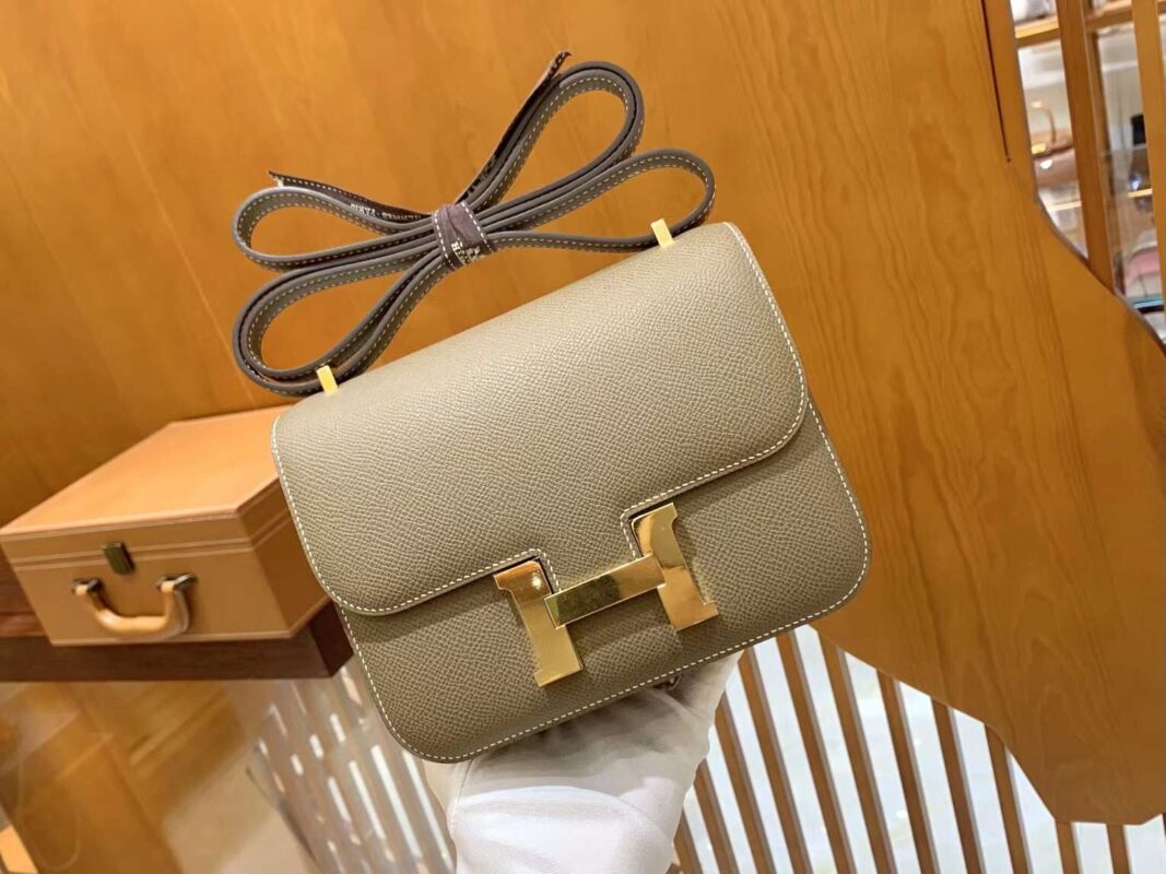 Constance 18 Epsom Etoupe