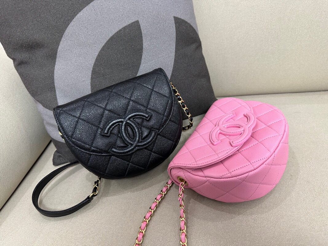 Chanel Retro Saddle Bag