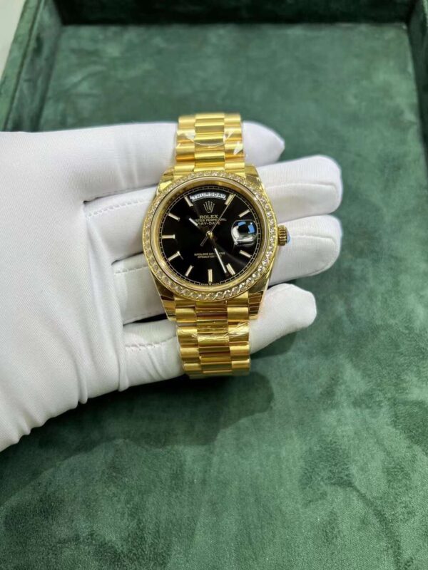 Rolex Oyster Perpetual Day Date Watch